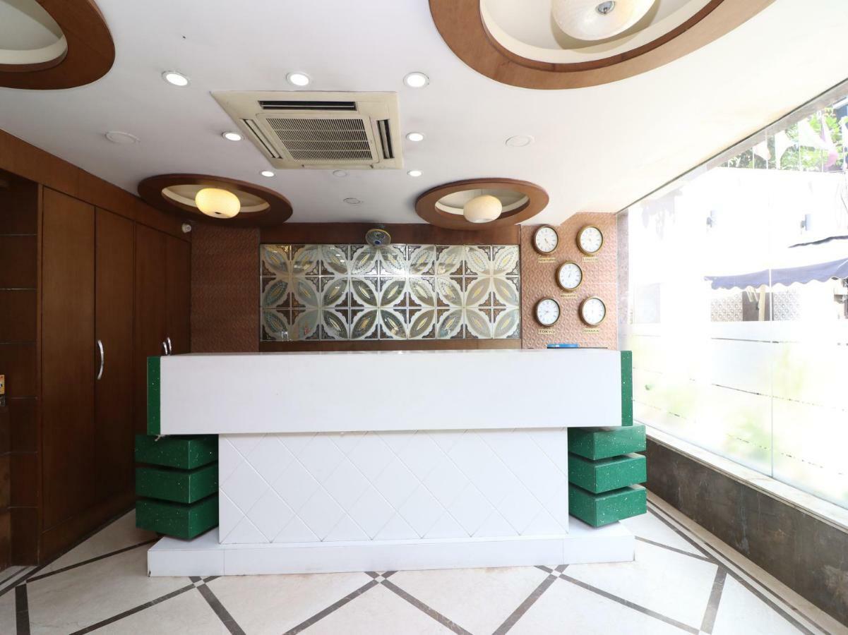 Hotel Emerald Kolkata Exterior photo